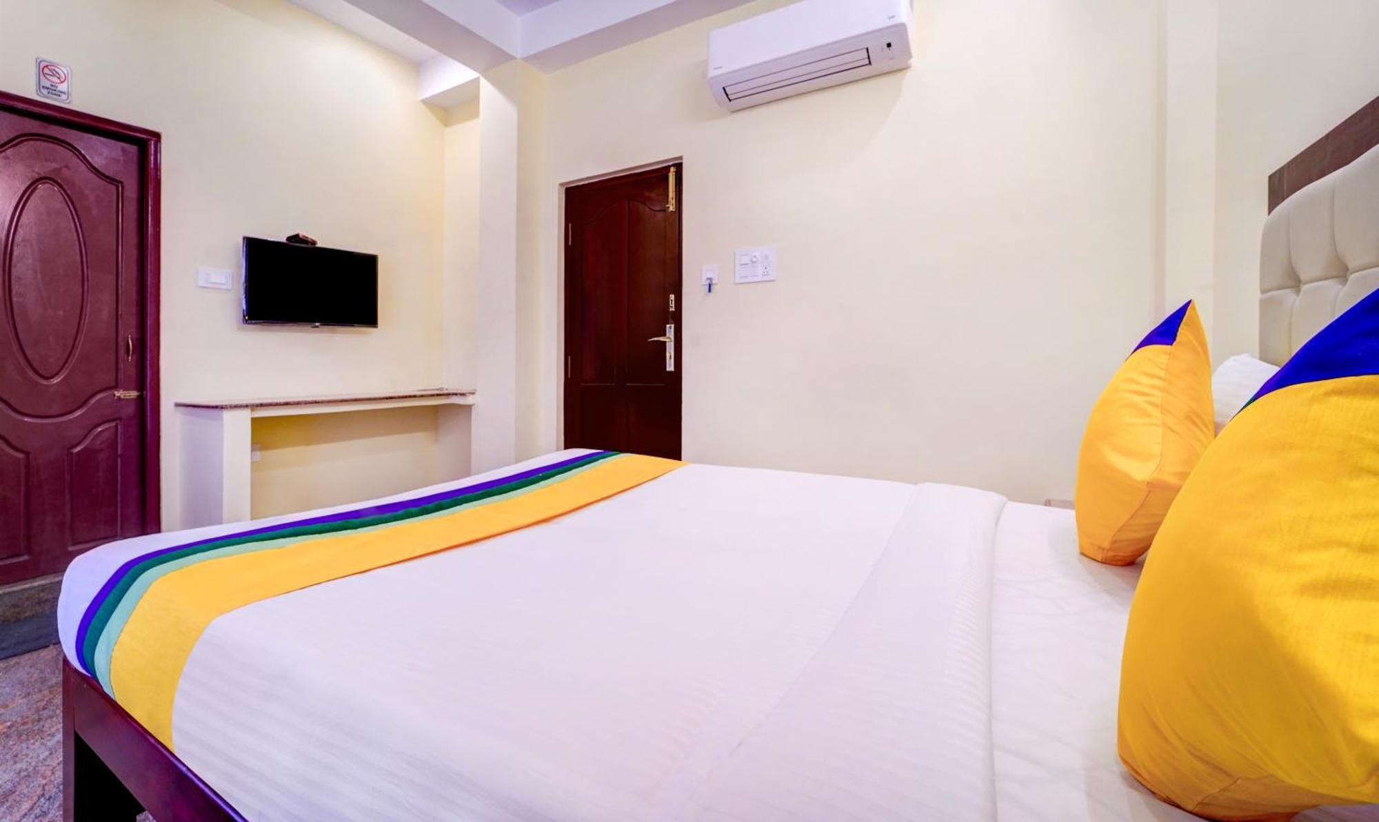 Itsy Hotels Prakasam Residency Пондичерри Экстерьер фото