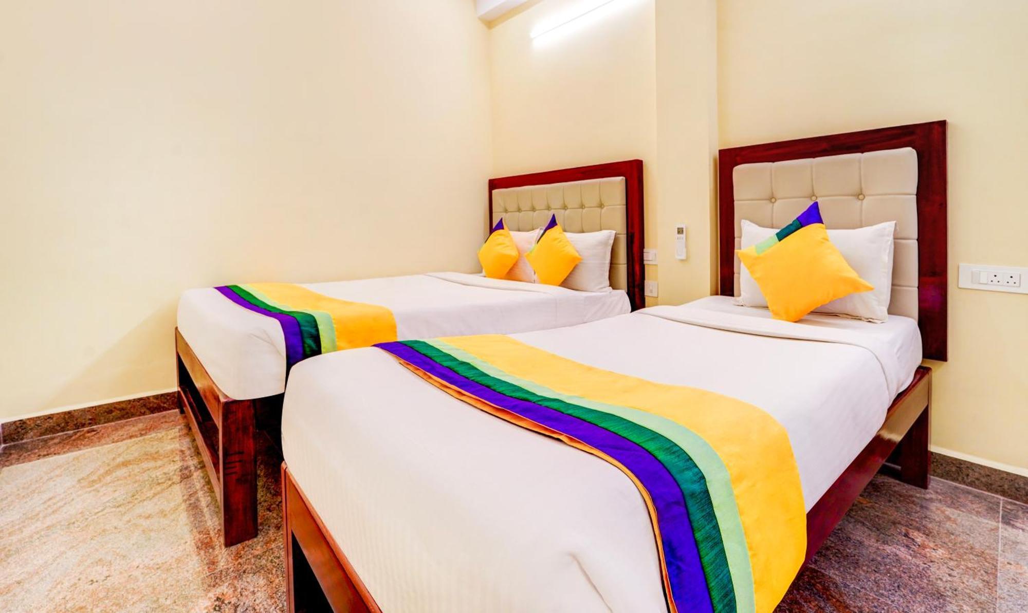 Itsy Hotels Prakasam Residency Пондичерри Экстерьер фото