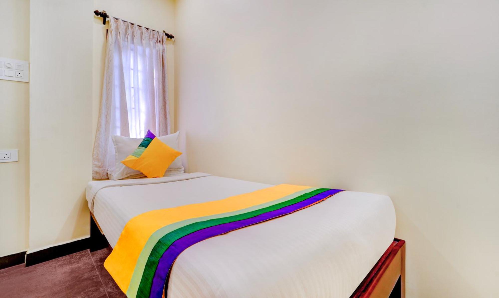 Itsy Hotels Prakasam Residency Пондичерри Экстерьер фото